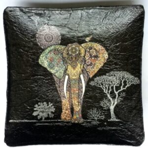 Coupelle carrée en papier mâché  – Décor paisley – éléphant