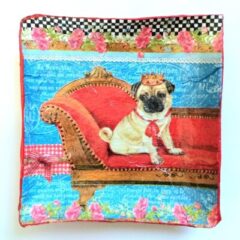 Coupelle carrée en papier mâché  – Décor bouledogue sur canapé