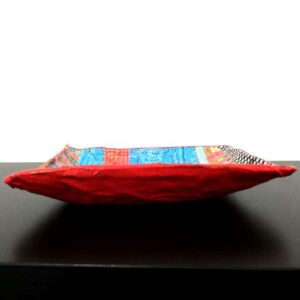 Coupelle carrée en papier mâché  – Décor bouledogue sur canapé