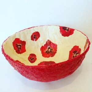 Grand bol en papier mâché – Décor  papier népalais  fleurs rouges