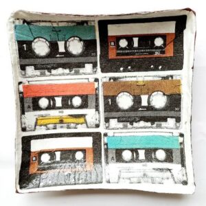 Coupelle décorative en papier mâché  – Décor vintage cassettes audio