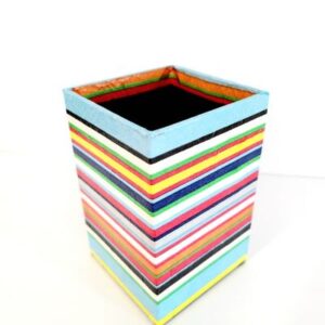 Pot à crayons  – Décor rayures colorées et pimpantes