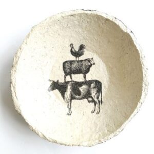 Bol / coupe en papier mâché  – motif trois animaux de la ferme empilés