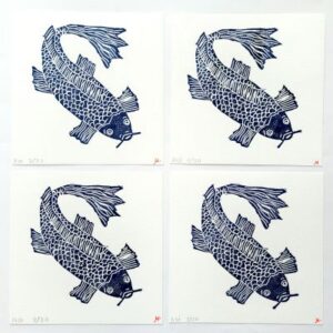 Linogravure carpe Koi (fond blanc)