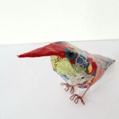 Oiseau en papier mâché et décoré en papier népalais (n°19)